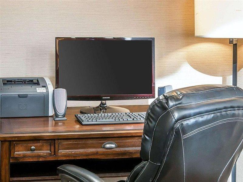 Bluffton Inn & Suites Dış mekan fotoğraf
